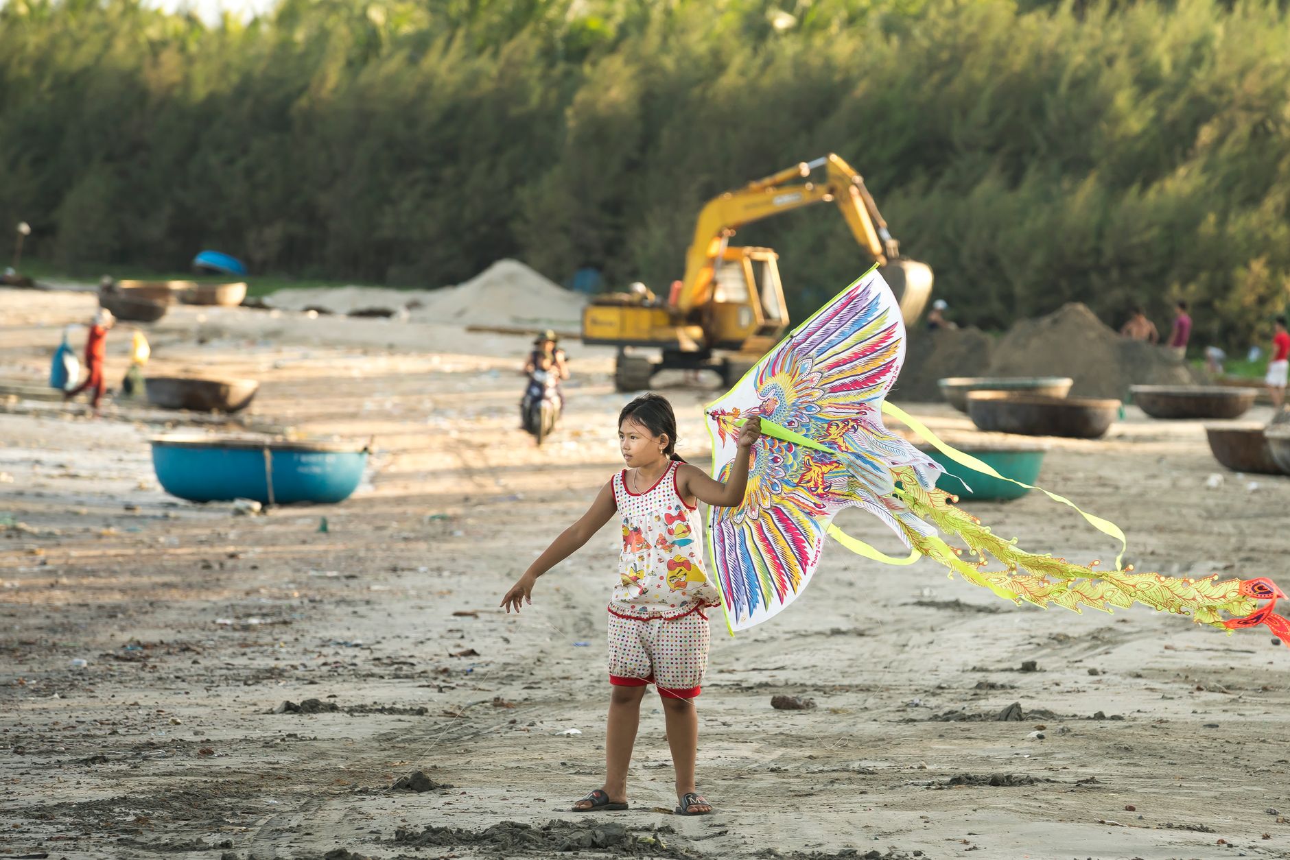 Kitesurfen mit Kindern: ab wann und wie es Spaß macht